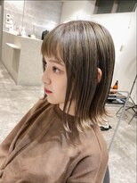 アンダーバーホワイト(_WHITE)&nbsp;シースルーぱっつんボブ