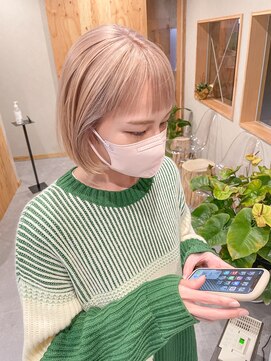 ニュウニュウ(NIU NIU) ホワイトベージュボブ♪