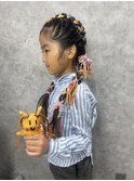 キッズヘアセット・毛糸編み込みアレンジ