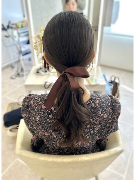 ディティカ ルーク(Dityca luk) 綺麗めタイトポニーテール【Shiraha】