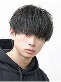 黒髪ショートマッシュ