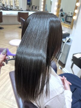 コワファースト  させぼ五番街店(COIFF1RST) サラ艶ストレート☆