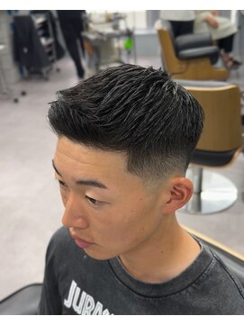 アイコン ブルー メンズ(I-CON #blue MEN'S) フェザーアップ×スキンフェード【池袋フェード】