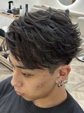 ボンドストーリールミエール(Bond Story lumiere) 名古屋/メンズカット/メンズパーマ/眉毛/フェザーショート