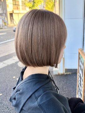 クオリア(Quaria) ミルクティーベージュ/ボブ/ハイトーンミルクティー