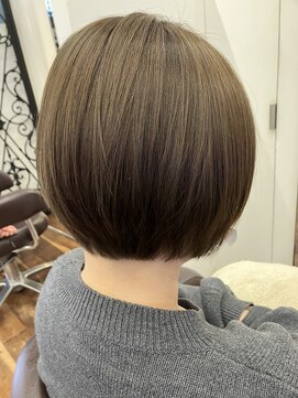 アミックス ヘアワークス 山口店(AMIX hair works) コンパクトショートボブ