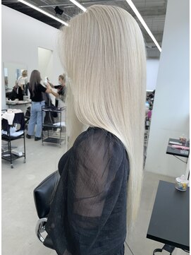 エゴル ナゴヤサカエ(ENGOL NAGOYA SAKAE) ホワイトブロンド