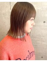 ロッカヘアエジェ(ROCCA hair eje.)&nbsp;前髪シースルーバングの切りっぱなしミディボブ