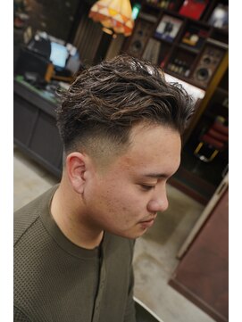 フォーコーナーズカットショップスリーセント 栄(FourCornersCutShop 3/cent) ナチュラルパーマ