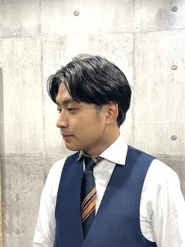 クラン(CLAN)の写真/《フィットネス×美容室》メンズパーマに定評のあるCLAN。[カット＋眉カット＋育毛促進スパ￥6000]