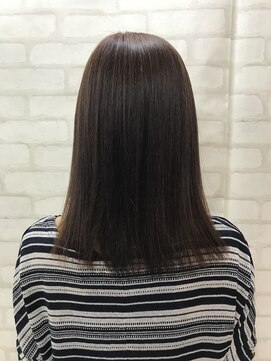 トリプルエイチ(HHH for hair) ツヤ感サラサラストレート◎アースカラー