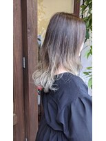 アン(Hair make un)&nbsp;グラデーションカラー