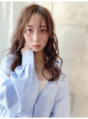 ヌケ感を。。。シースルーバングのウェーブヘア
