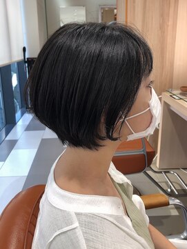 クイントネオリーブ 自由が丘正面口店(quint:neolive) 丸みショートボブ
