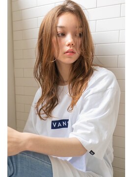 レゴ(REGO) グレージュカラーシルキーべージュ、デザインカラー斜めバング