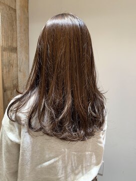 ムーン(moon) #ミディアムヘア#斜めバング#グレージュカラー