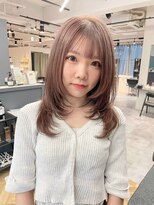 ジアン(GIEN) レイヤーカット　ピンクベージュ