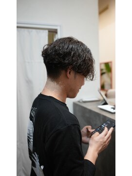 タップ(TAP) TAP/金沢/メンズ/波巻きパーマ