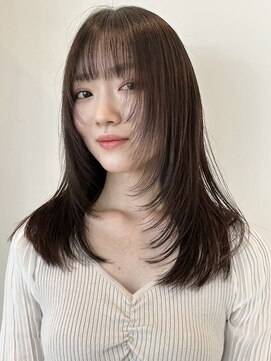 サクラ オモテサンドウ(SAKURA) ぱっつん前髪×ワンカールで可愛いワンホンレイヤー　表参道