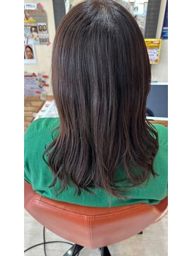 ヘアスタジオブービー ツヤ感セミディ