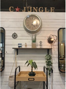 【当日予約OK★】創業30年の注目サロン！コンクリートジャングルで新しい美しさを見つけよう＊