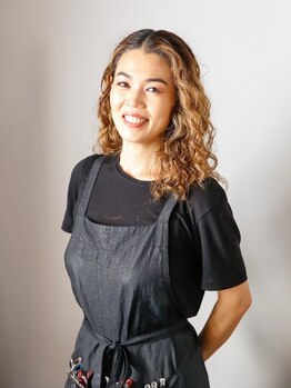 ラティオ 難波Ratioの写真/経験豊富な女性スタイリストがマンツーマンで担当！完全貸切で安心して過ごせます◎
