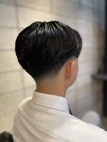 フランクスバーバー アンド ビアークラブ(FRANK'S BARBER and BEER CLUB)&nbsp;テーパーフェード
