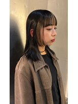 エレノア 藤沢(Eleanor)&nbsp;ミディアムヘア／インナーカラー