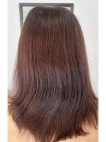 アラナ(Alana)&nbsp;ブレンドヘナで、しっとりまとまりのあるスタイルへ