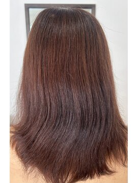 アラナ(Alana) ブレンドヘナで、しっとりまとまりのあるスタイルへ