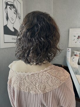 ルーブル(LOUVRE) 【Hitomi 】ボブパーマ/プードルパーマ