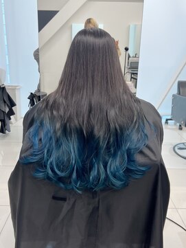 アライブ キチジョウジ(ALIVE Kichijoji) 【ALIVE吉祥寺】シアンブルーグラデーションカラーダークグレー