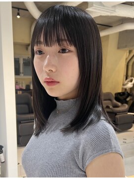 ティア(Tia.) 縮毛矯正/髪質改善トリートメント/ミディアムヘア/グレージュ