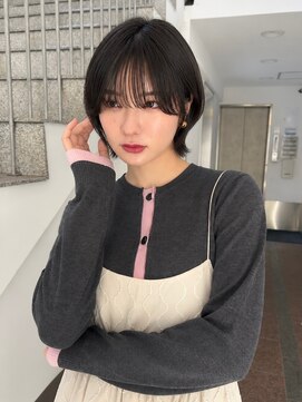 トリッカ シブヤ(TRICCA SHIBUYA) ショートボブ/耳掛けショート/コンパクトショート/ダークカラー