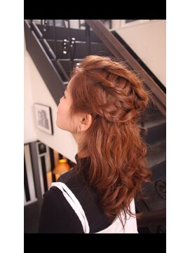 アクタノイドエット(acta noid etto) 編みこみヘアアレンジッ！＃高田