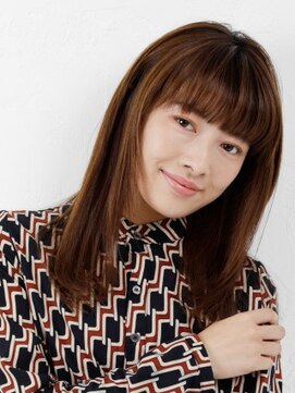 アース 青森浜田店(HAIR&MAKE EARTH) 厚めバング暗髪ストレート