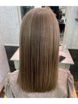 アイラ(ila) ila浦和