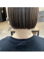 アールヘアー(ar hair)&nbsp;【村松一輝】パッっと切りっぱなしボブ