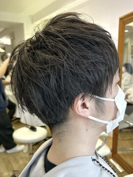 ヘッズ 本八幡店(HEADS) MEN'S HAIR センターパート ツイストスパイラル コンマヘア