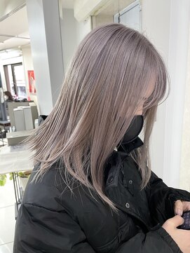 ヴェイン 渋谷(vain) ホワイトベージュ/抜きっぱなしブリーチ/ホワイトカラー