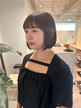 ロカ(roka) bob × ベージュカラー