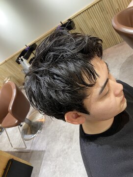 クオル 立川(QOL) 無造作スパイキーショート