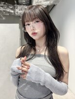 ミンクスオーバー(MINX OVER)&nbsp;夏のヘアアレンジ/レイヤーカット/ウェットヘアオリーブベージュ