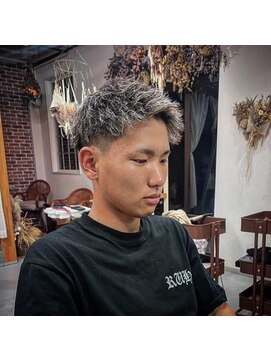 髪屋 紬 メンズ/メンズカット/メッシュ/ハイライト