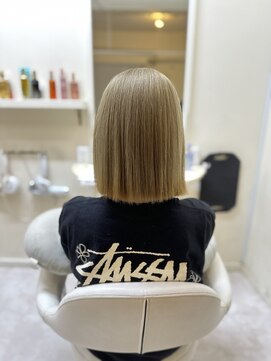 クラナ(clana) 縮毛矯正履歴あり黒髪が ハイトーン！