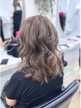 東京ベルフィの写真/話題のイルミナカラー導入◇透明感のある仕上がりで柔らかい質感が手に入る♪抜け感を演出します。