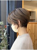 【oasisオグラ】明るめ白髪染めくびれショートヘア