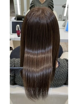 ケンジ 平塚 アネッタ(KENJE annetta) 艶髪ストレート　髪質改善カラー　髪質改善トリートメント