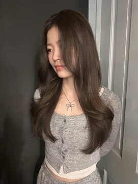 ヘアーアンドファッションシオミエイチ (hair＆fashion shiomi H) 韓国風レイヤーカット×オリーブグレージュ