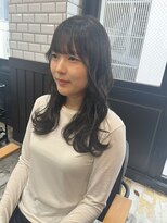 カットワークススリックバイフェローズ(CUT WORKS SLICK by fellows)&nbsp;赤みを抑えて艶めく暗髪オリーブカラー